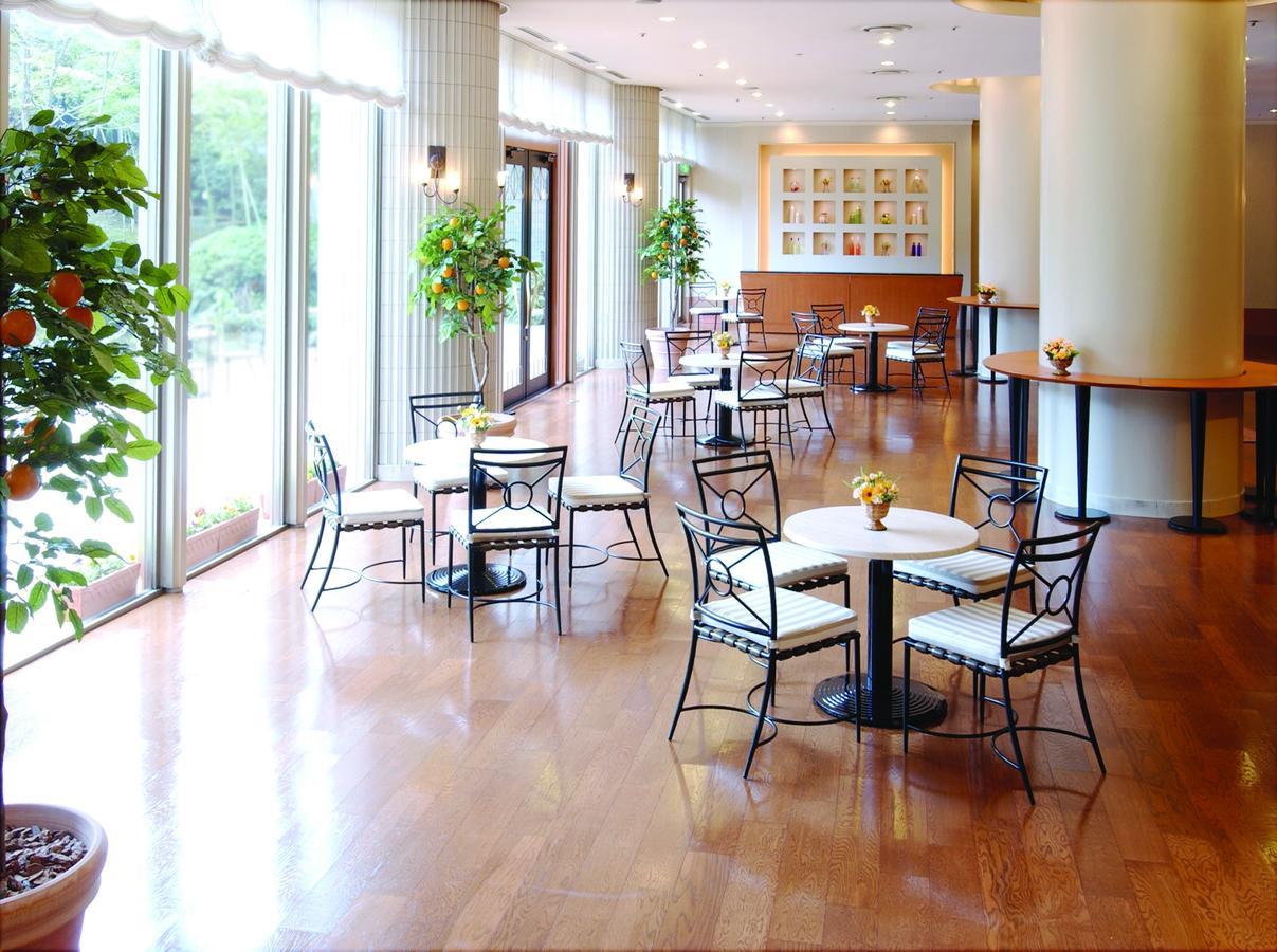 Hotel Mystays Premier Нарита Экстерьер фото